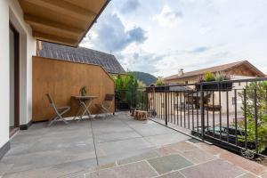 A balcony or terrace at Appartments zum Beck