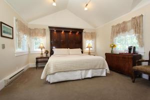 Gallery image of Olallieberry Inn Bed and Breakfast in Cambria