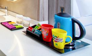 Set per la preparazione di tè e caffè presso ibis Styles Bandung Grand Central