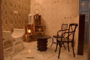 Aura B&B - The Haveli Homestay的休息区