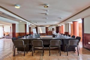 Konferenční prostory v ubytování Hotel Santana + 37 fotografií