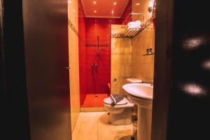 Koupelna v ubytování Ruby Rooms Kifisia