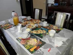 Ateriointia guesthousessa tai sen lähistöllä
