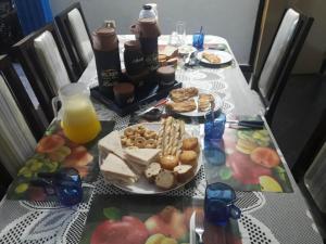 Ateriointia guesthousessa tai sen lähistöllä