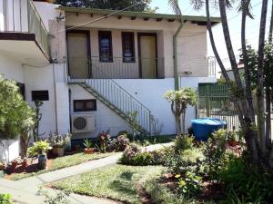 Puutarhaa majoituspaikan Nueva Alborada Lodging House ulkopuolella