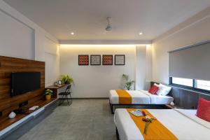 Gallery image of The Cult Stay in Solapur