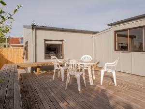 Αίθριο ή υπαίθριος χώρος στο Beach Central - Whangamata Holiday Home