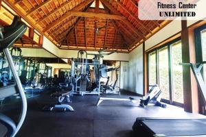 Sporto salė apgyvendinimo įstaigoje Luxurious Tropical Moorea Villa