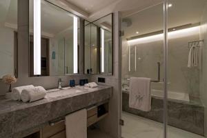 Bagno di Hanns House