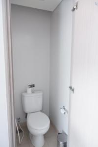 A bathroom at MD 7 Hotel Cirebon