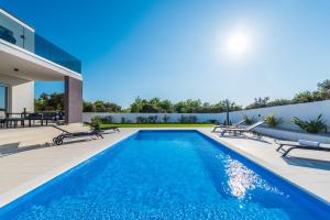 Zdjęcie z galerii obiektu Villa Pollux - Adriatic Luxury Villas w mieście Vrsi
