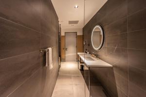 Een badkamer bij Notiz Hotel Leeuwarden
