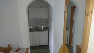 Η κουζίνα ή μικρή κουζίνα στο Ferienwohnung Karl