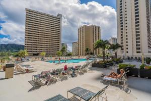 Swimmingpoolen hos eller tæt på FLASH DEALS, Free Parking, WiFi, AC, Comfy Beds, and Great View