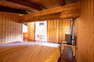 Postel nebo postele na pokoji v ubytování Chalet Hochkrimml 49 + 27 fotografií