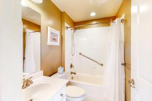 Koupelna v ubytování Bayside Resort - 36519 Wild Rose + 23 fotografií