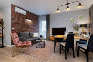 Posedenie v ubytovaní Exclusive Apartments Mostowa by Renters Prestige