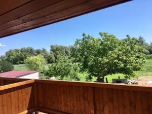 Uma varanda ou terraço em Frajárka