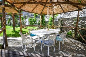 Vonkajšia záhrada v ubytovaní Amore Rentals - Villa del Maggiore