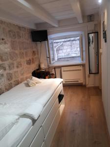 Postel nebo postele na pokoji v ubytování Private Accomodation Linda