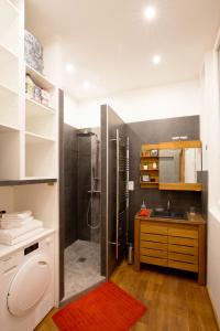 Ett badrum på Appartement Luxe - La Devise