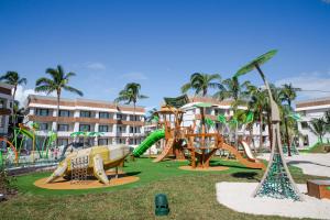 Area permainan anak di Bahia Principe Grand Tulum - All Inclusive