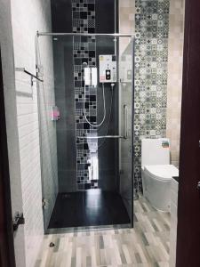
A bathroom at JANSAVANG BOUTIQUE HOTEL
