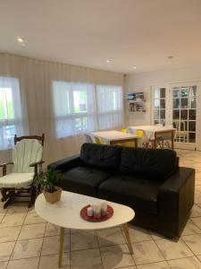 Posezení v ubytování Hotel and Suites Les Laurentides