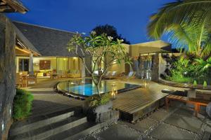 Бассейн в Trou aux Biches Beachcomber Golf Resort & Spa или поблизости
