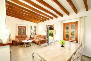 Et opholdsområde på Villa BARRACA