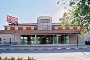 Budynek, w którym mieści się hotel
