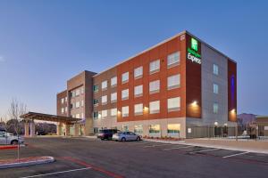 Gallery image of Holiday Inn Express - El Paso - Sunland Park Area, an IHG Hotel in El Paso