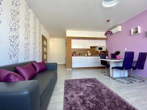 Posedenie v ubytovaní Apartman Rubin