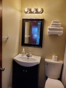 Galeriebild der Unterkunft Town and Country Motel in Nipigon