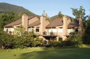 Gallery image of Whispering Woods Resort, a VRI resort in Welches