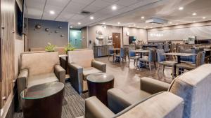Posezení v ubytování Best Western Plus Spokane North