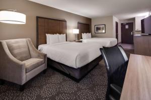 Postel nebo postele na pokoji v ubytování Best Western Plus Spokane North