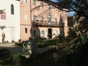 Vonkajšia záhrada v ubytovaní Villa Palagione Centro Interculturale