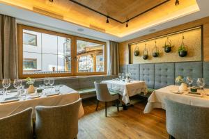 Posezení v ubytování Kräuterhotel Hochzillertal