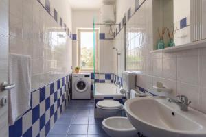 A bathroom at San Martino Holiday Apartments