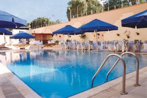 Bazén v ubytování Akgun Istanbul Hotel nebo v jeho okolí