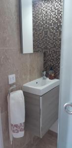 A bathroom at PARQUE SANTIAGO 1 LUXURY APARTAMENT (Playa de las Américas)