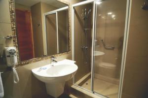 Koupelna v ubytování Hotel Ontiveros