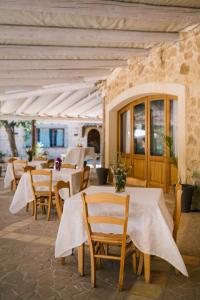 Reštaurácia alebo iné gastronomické zariadenie v ubytovaní Leano Agriresort