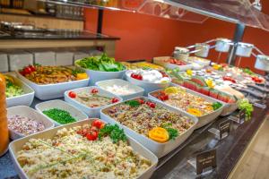 Fotografie z fotogalerie ubytování SOWELL HOTELS La Plage v destinaci Saint-Raphaël + 64 fotografií