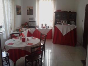 Köök või kööginurk majutusasutuses Albergo Ma.Re