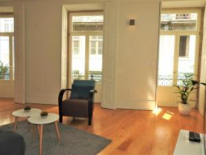 A seating area at Oporto Delight 1 Luxury Apartment in Historic Center with Balcony Max 4 p