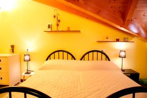 A bed or beds in a room at Villa Sole