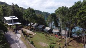 Landskap semula jadi dekat dengan lodge