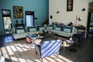 Galeriebild der Unterkunft Maison-M AIX in Meyreuil + 24 Fotos